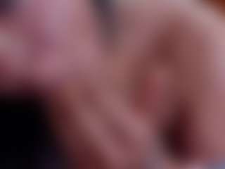 Laura Hills's Live Sex Cam Show