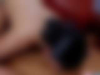 Laura Hills's Live Sex Cam Show