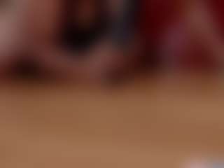 Laura Hills's Live Sex Cam Show