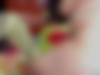 Laura Hills's Live Sex Cam Show