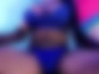 Show de câmera ao vivo com LunitaBitch big cock - Genital Piercings no Camsoda