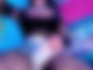 Live cam show with LunitaBitch big cock - Muscular on Camsoda