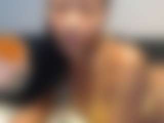 Live cam show with AsianBaddie - Dildo on Latina Girls
