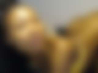 Live cam show with AsianBaddie - Latina on Uber Horny