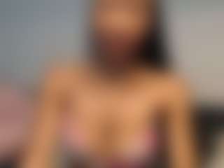 Live cam show with AsianBaddie - Latina on Milfs Live