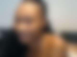 Live cam show with AsianBaddie - Cock Rating on Gym Cam Girls