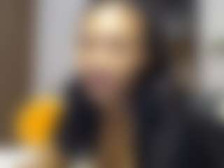 Live cam show with AsianBaddie - Brown Eyes on liverealitysex.com
