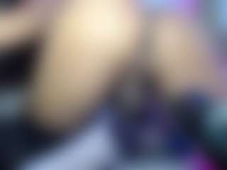 Live cam show with CATALINABROWNs - Brown Eyes on Camsoda