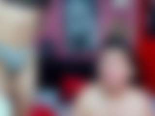 Live cam show with ClarinePein - Spank on livesuperchat.net