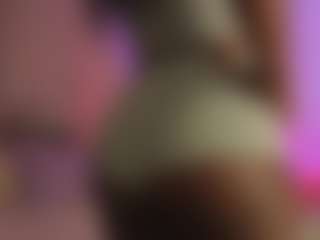 Live cam show with IrisAllen - Asshole on friskycurves.com