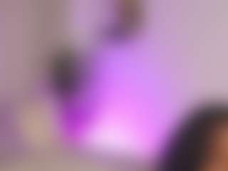 Live cam show with IrisAllen - Public Toys on boobsie.com