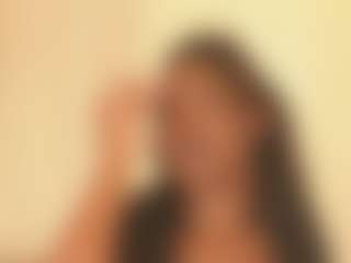 Live cam show with IrisAllen - Squirt on Free Soda
