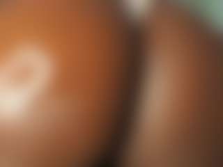 Live cam show with IrisAllen - Striptease on sexylivex.com