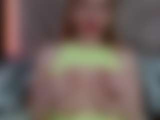 Live cam show with Esmeralda - Amateur on live18s.com