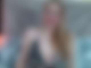 Live cam show with Esmeralda - Big Tits on pussylord.com