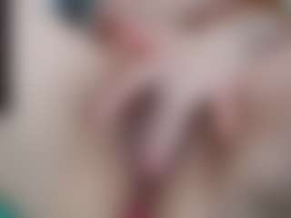 Live cam show with Esmeralda - Wife on TeamSkeetLive