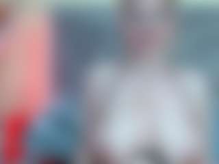 Live cam show with Esmeralda - Blonde Hair on AdultVida.com