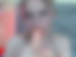 Esmeralda MILF webcam performer live streaming