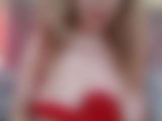 Live cam show with Esmeralda - Blonde Hair on studioflirtlive.com
