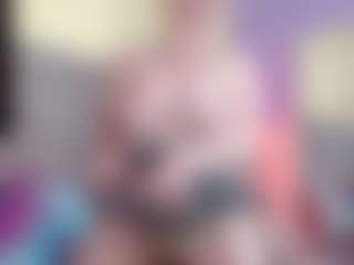 Esmeralda's Live Sex Cam Show