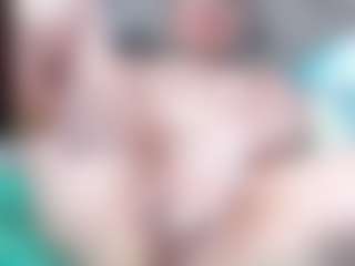 Live cam show with Esmeralda - Glasses on Fling VIP Chat