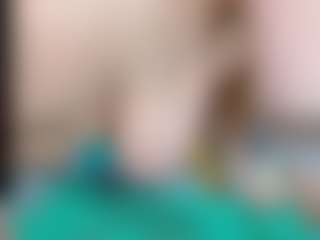 Esmeralda's Live Sex Cam Show