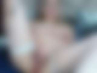 Live cam show with Esmeralda - Blowjob on sexylive.show