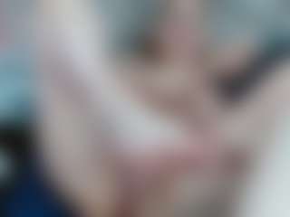 Esmeralda's Live Sex Cam Show