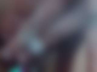 Esmeralda MILF webcam performer live streaming