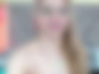 Live cam show with Esmeralda - MILF on Uber Horny