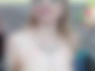 Live cam show with Esmeralda - Cosplay on crypto-cams