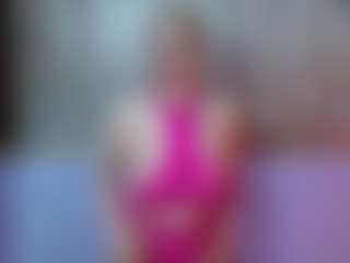 Live cam show with Esmeralda - Mature on Free Soda