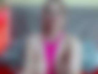 Live cam show with Esmeralda - Mature on TeamSkeetLive
