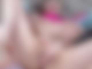 Live cam show with Esmeralda - Big Tits on Free Soda