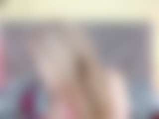 Esmeralda MILF webcam performer live streaming