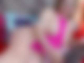 Live cam show with Esmeralda - Glasses on Soda Cam