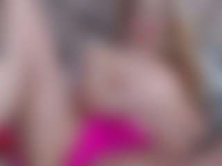 Esmeralda's Live Sex Cam Show