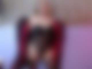 Live cam show with Esmeralda - Cosplay Mature on CamSodaAdn