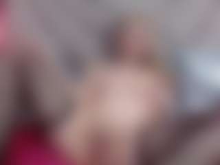 Esmeralda's Live Sex Cam Show