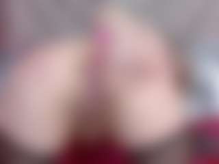 Live cam show with Esmeralda - Middle Aged on Camsoda