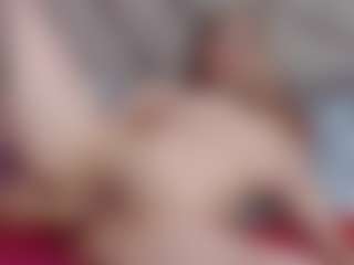 Live cam show with Esmeralda - Middle Aged on Camsoda