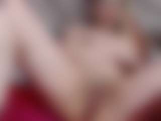 Live cam show with Esmeralda - Cosplay MILF on Instabang