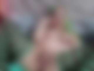 Esmeralda's Live Sex Cam Show