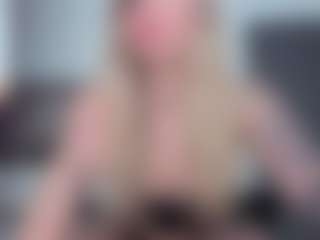 Live cam show with Megan-Ros - Blonde Hair on milfzrlive.com