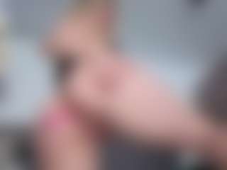 Live cam show with Megan-Ros - Foot Fetish on livesuperchat.net