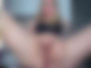 Megan-Ros's Live Sex Cam Show
