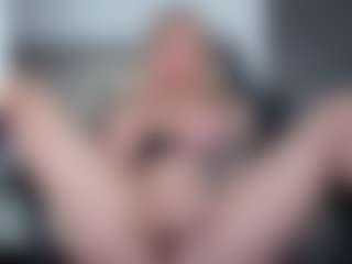 Megan-Ros's Live Sex Cam Show