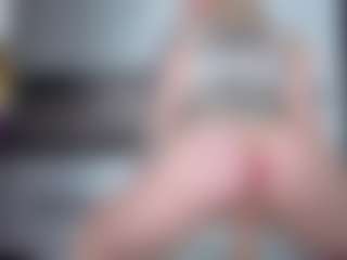 Megan-Ros's Live Sex Cam Show
