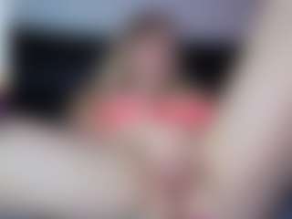 Live cam show with Megan-Ros - Curvy on SinfulBabes