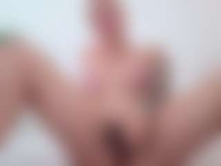 Live cam show with Megan-Ros - Spy Curvy on intimatelivegirls.com